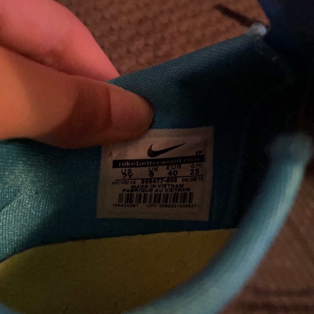 KD nike low top basketball shoe - Picture 2 of 4